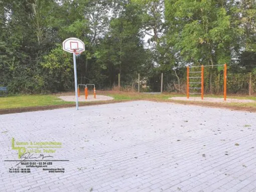 Begegnungspark mit Fitnessgeräten