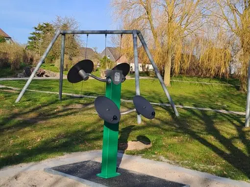 Anschaffung von Outdoor-Fitnessgeräten im Bürgerpark Maasholm-Bad